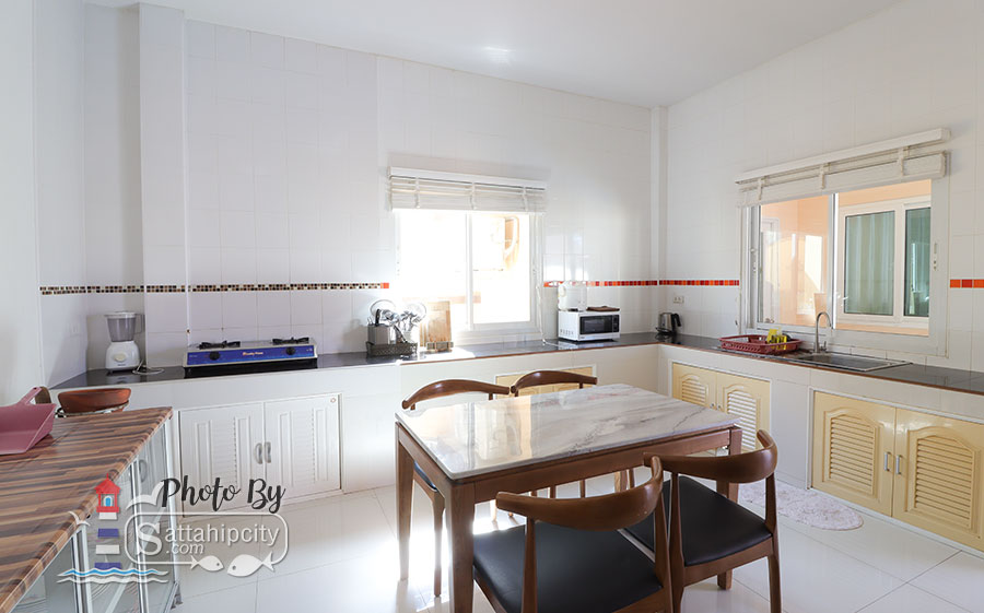 sattahipcity poolvilla bangsaray J4 05 03