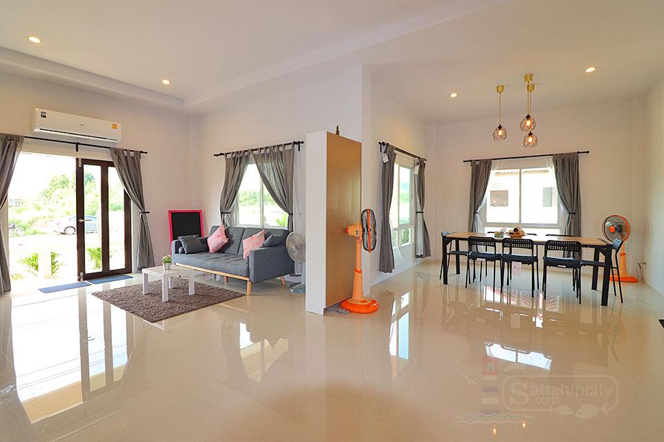 sattahip poolvilla baan mali homestay 006 3